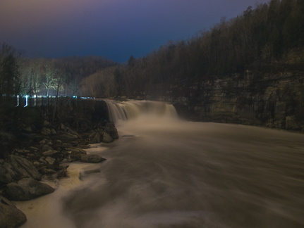 Niagra of the South at night