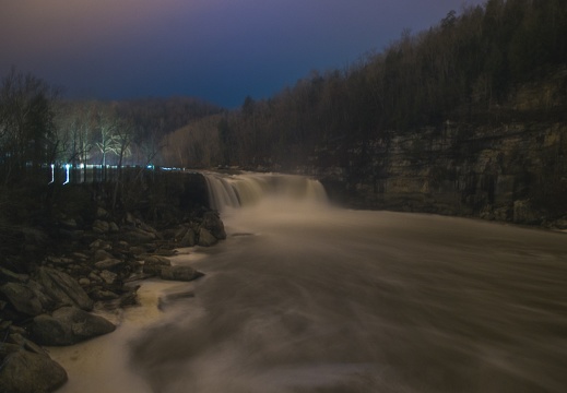 Niagra of the South at night