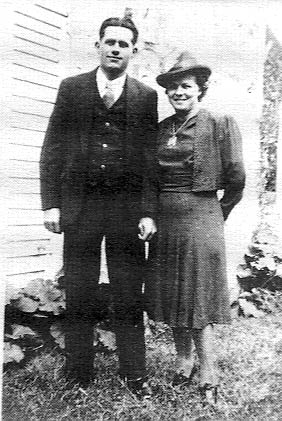 Oscar and Ermon Blevins on their wedding day, October 21, 1939. source: NPS, A Guide to the Oscar Blevins Loop Trail